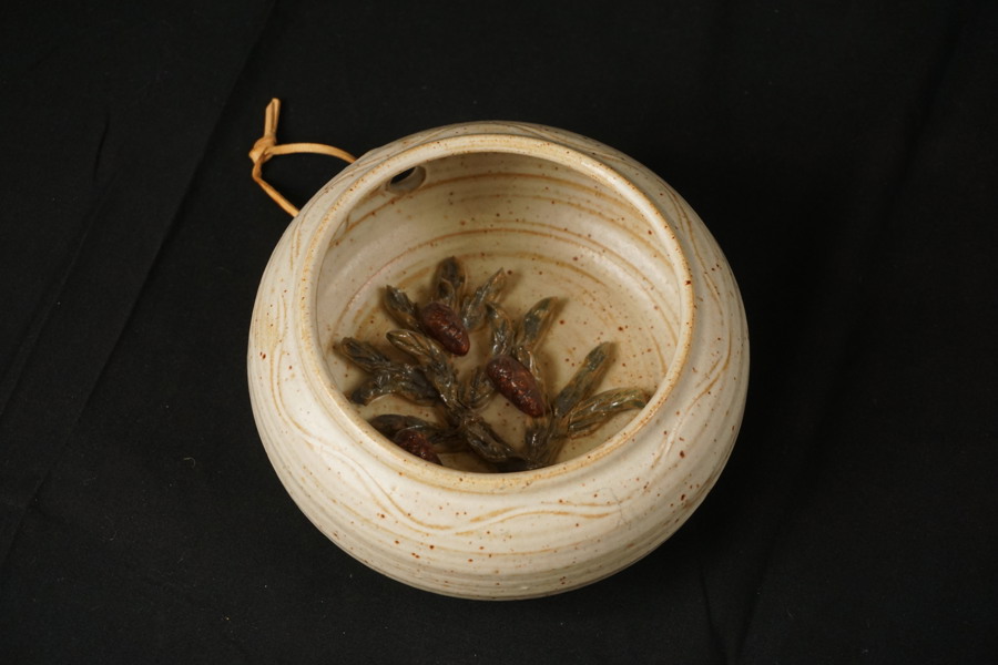 Frostviken Ljushållare i keramik. G35/