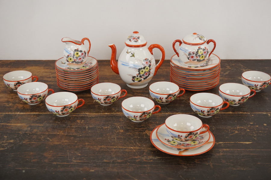 Japan Teservis i porslin. G28/