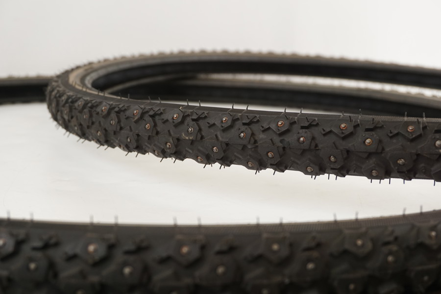 Vinter dubbdäck till cykel. B19/