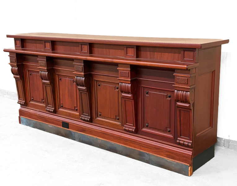 Bar i äldre bankstil ÖCL4