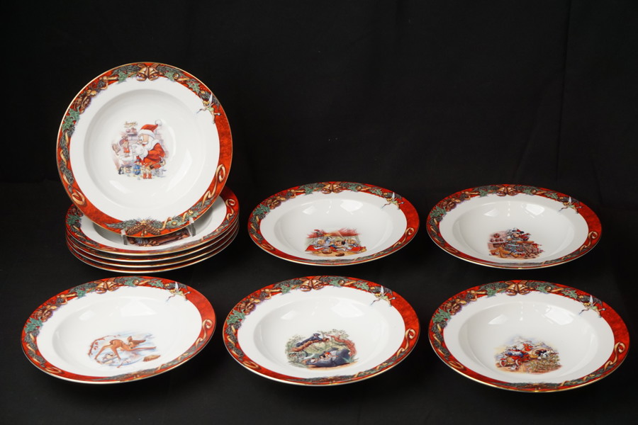 10st Fyrklövern Disney Jul , Stefan Lindahl, Djupa tallrikar. G30