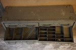 Militär Verkstadsinredning med 4 lådor. B104