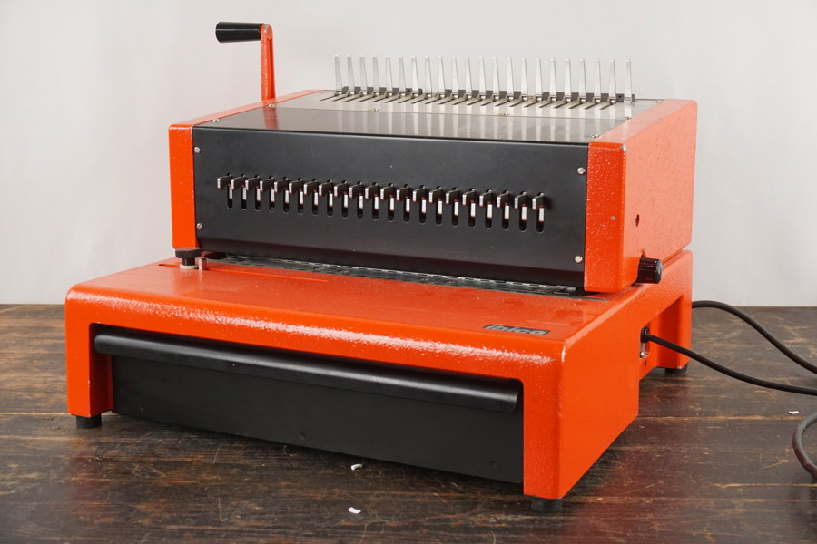 Ibico Inbindningsmaskin. B153