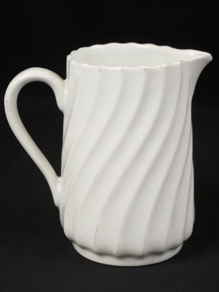 Vintage Mjölkkanna/gräddkanna vit. G49