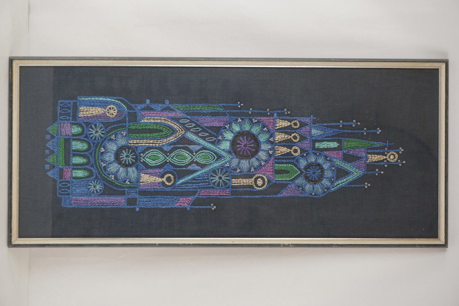 Handbroderat tavla. M23