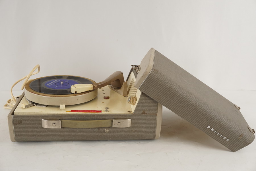 Philips Skivspelare. D44