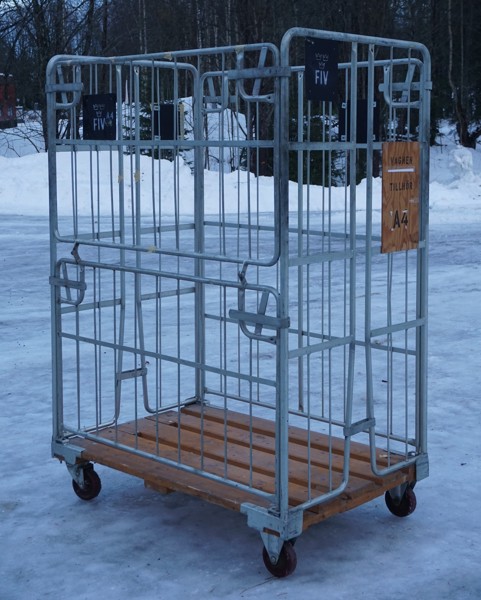 Militär rullcontainer. B33