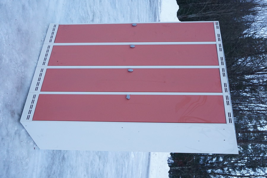 Sonesson Inredningar Omklädningsskåp rosa. B35