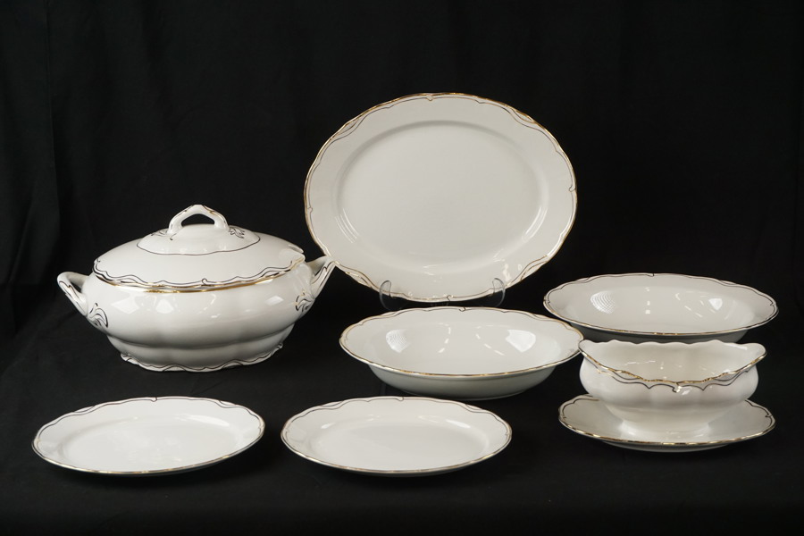 Rörstrand äldre matservis i porslin. G15