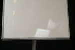 Whiteboard på stativ. B47
