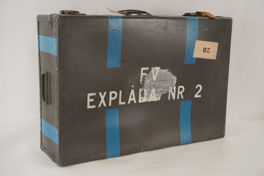 Militär koffert/resväska FV Explåda NR2. B80