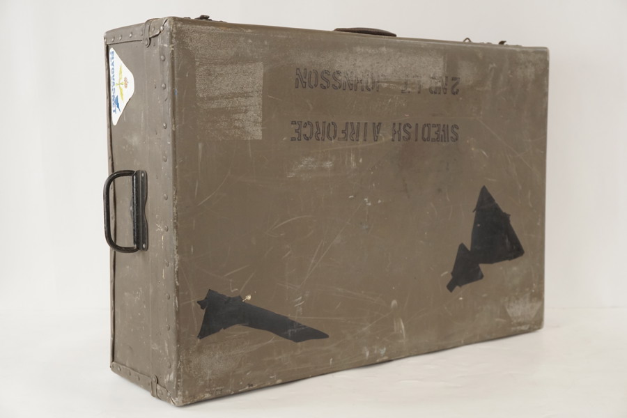 Militär koffert/resväska Swedish Airforce. B84