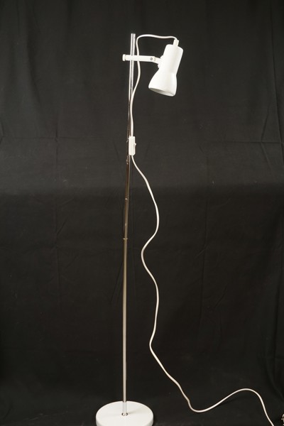 Belid Golvlampa vit. B118