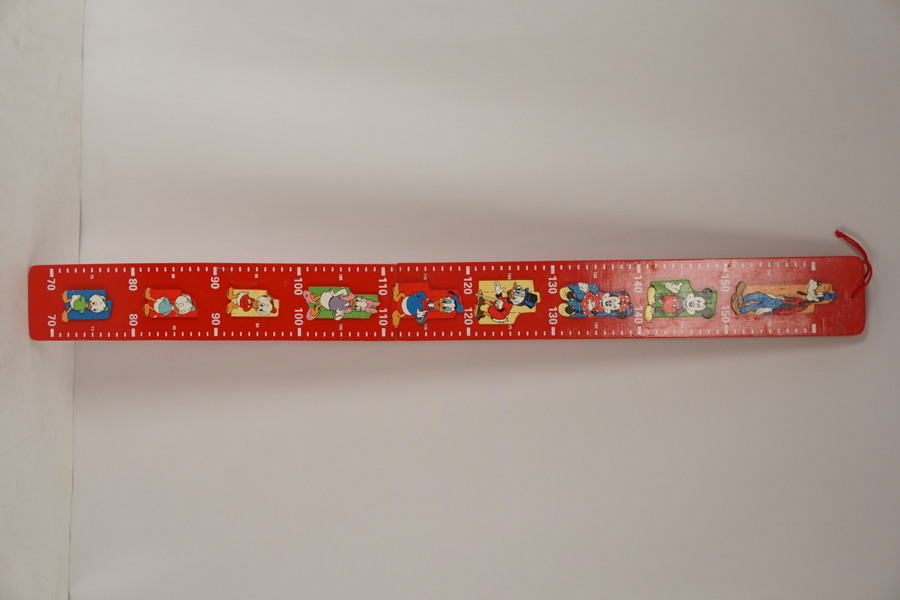 Disney vintage mätsticka röd. A21