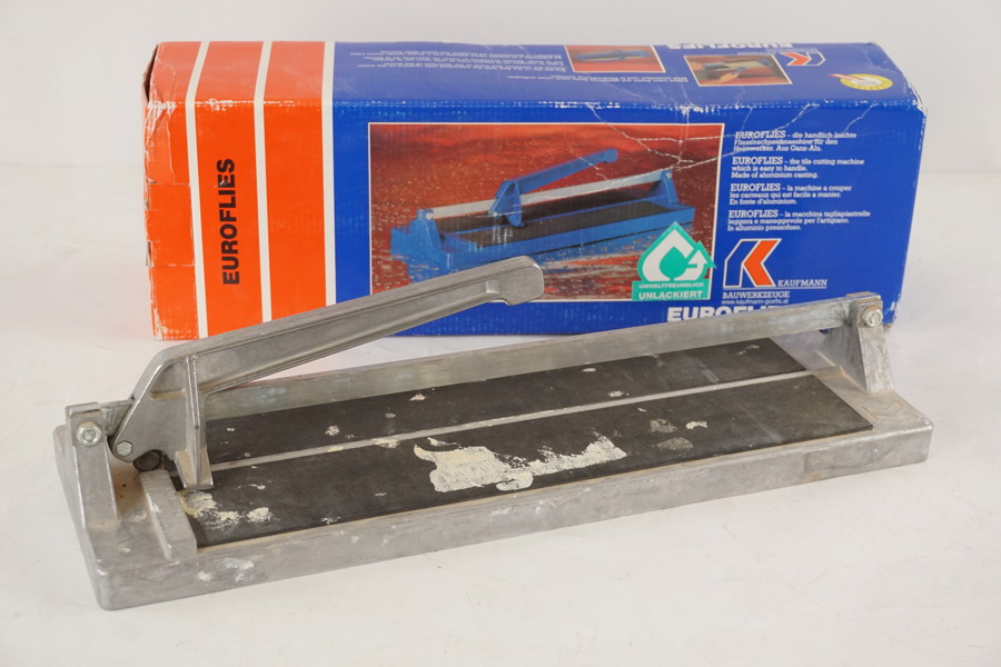 Euroflies Kakelskärare. D6