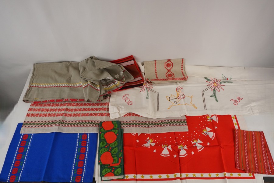 Juldukar Frösö handtryck mm. A37