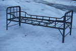 Äldre militär säng. B110/
