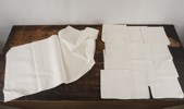 Bordsduk & servetter i linne. A55