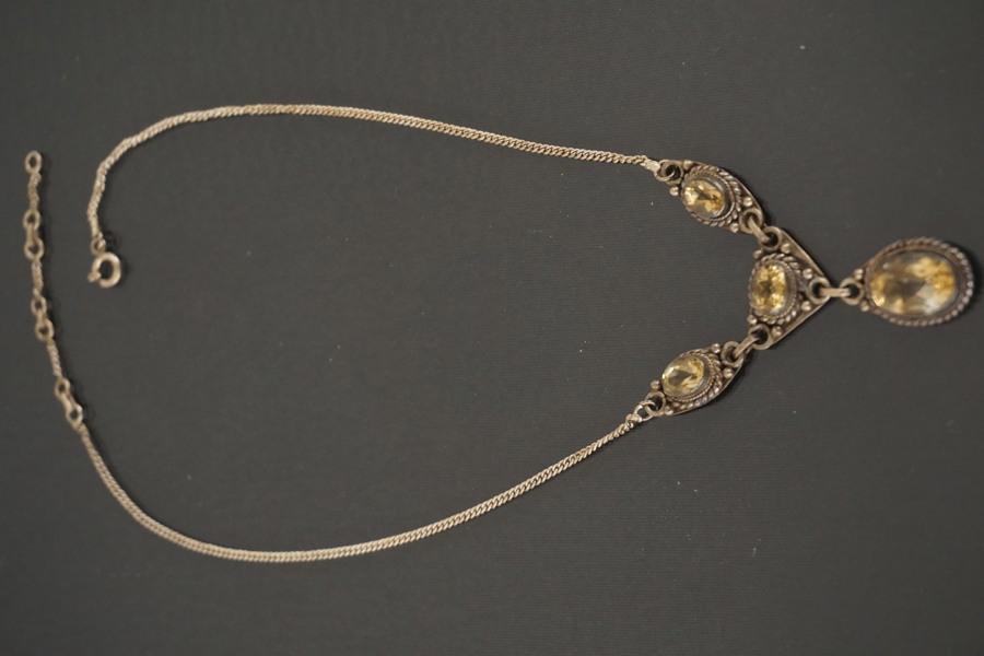 Halsband i silver 925. 15g. A73