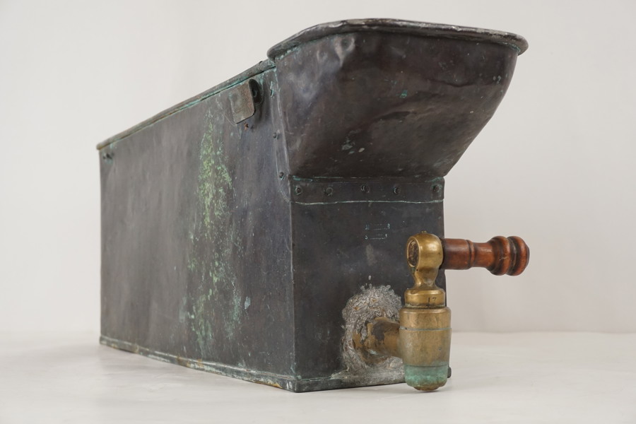 Allmoge Varmvattenberedare i koppar. C12