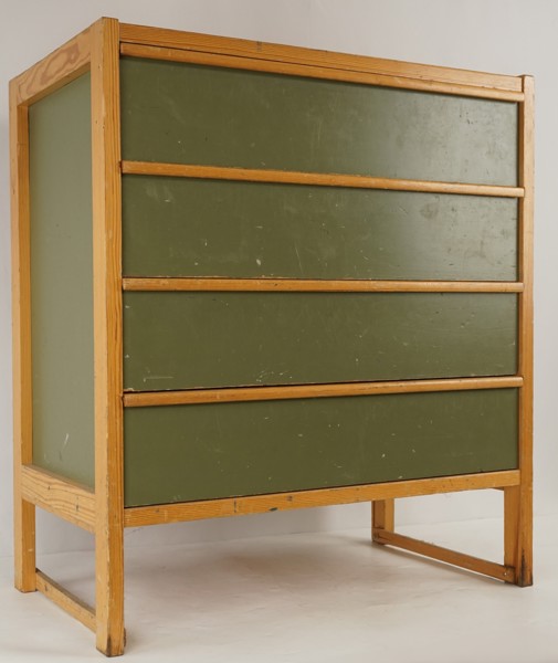Byrå grön 4-lådor. B195