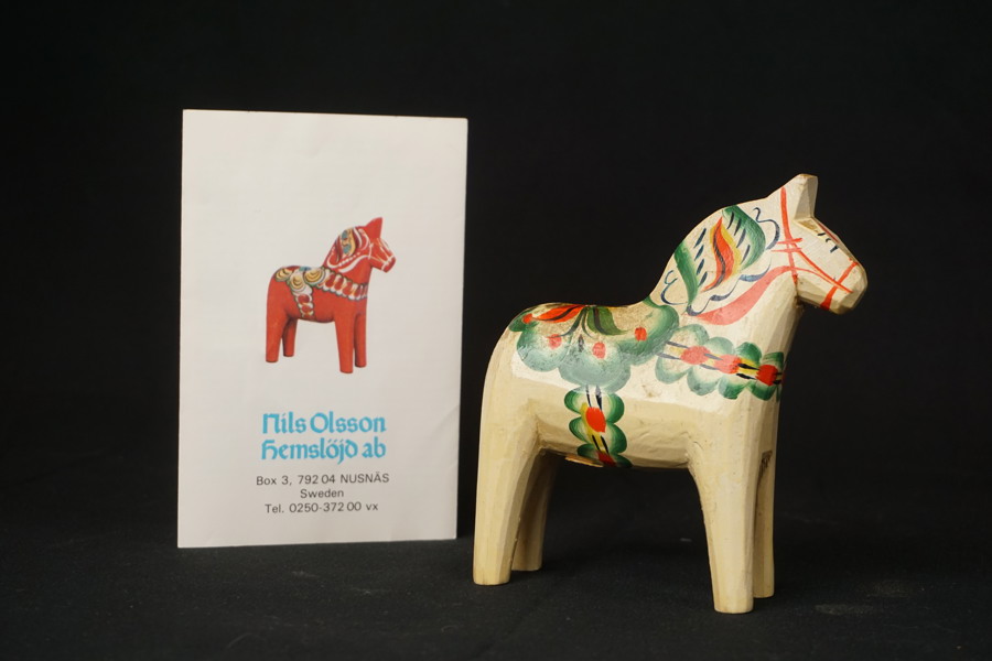 Nils Olsson dalahäst vit. A122