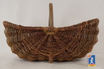 Svampkorg i pilträ. A133