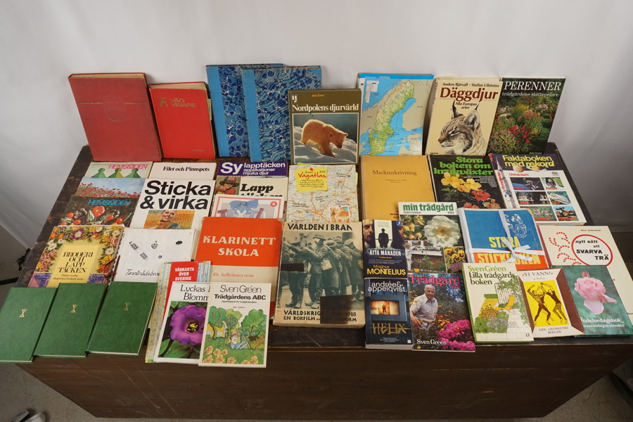 Boklåda Broderi Trädgård mm BC257