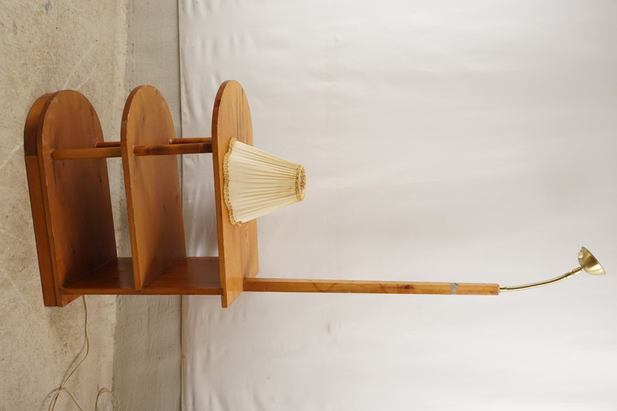 Nattduksbord med lampa B258