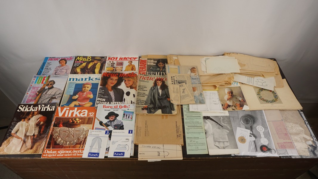 Virka tidningar, klädmönster mm. A100/