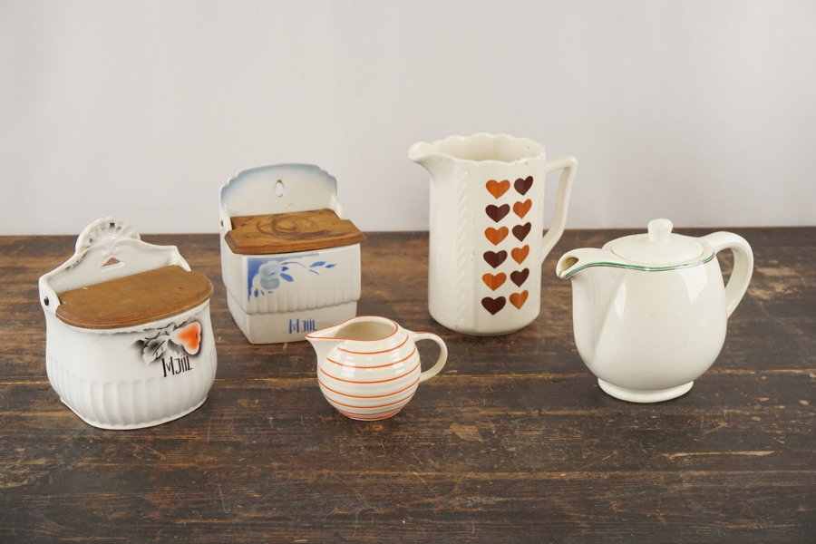 Mjölkbunkar, karaff mm. G17/