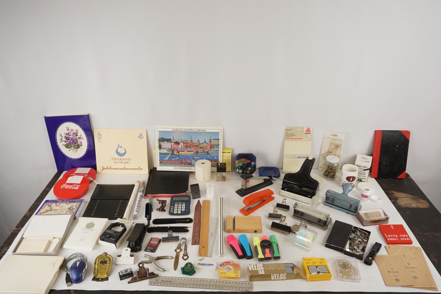 Kontorstillbehör. BC68