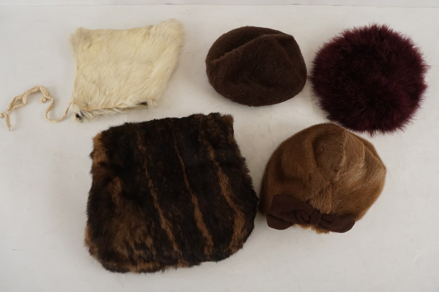 Pälshattar & pälsmuffar. BC122