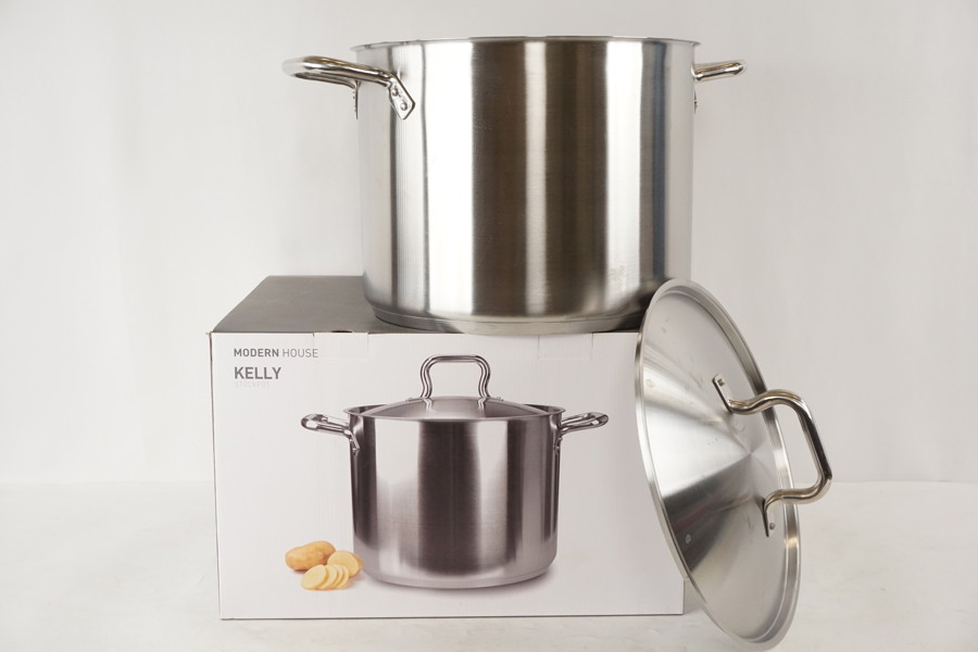 Modern House Kelly Kastrull. BC139 