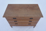 Byrå med 3 lådor. B162