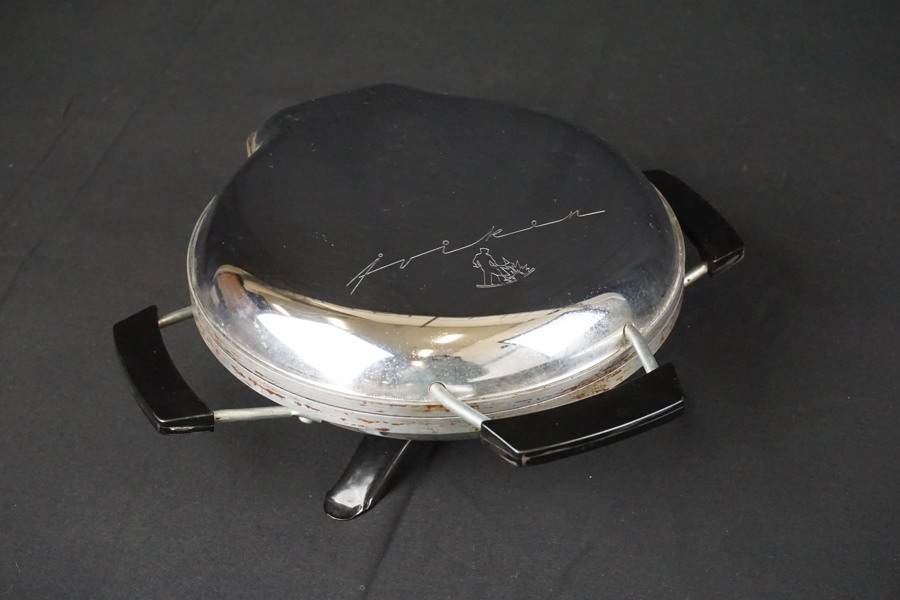 Våffeljärn, Åviken, Månlandaren. C14