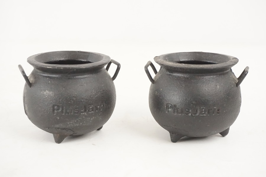 2st Plus Järn Lite krus i gjutjärn. C15