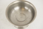 Jämtslöjd skål på fot i tenn. C23