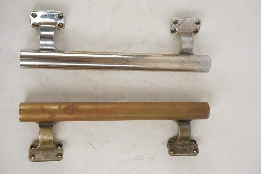 2st Stora handtag för dubbeldörrar. C26