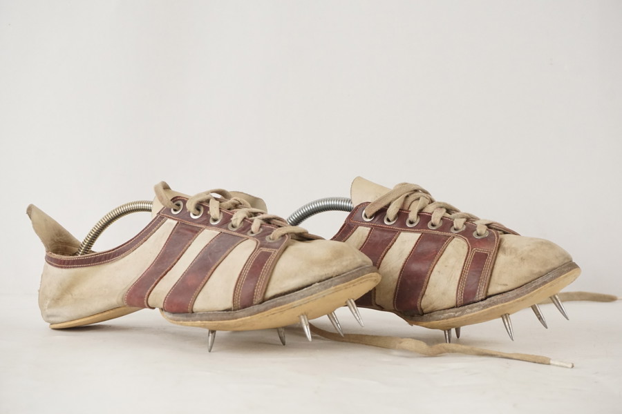Vintage spikskor. A57