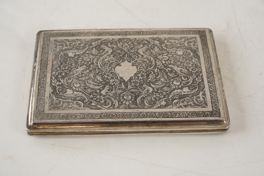 Vintage cigarettask. A76