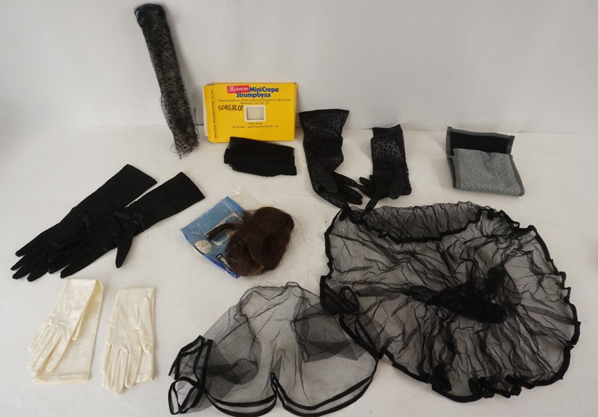 Sorgekit handskar mm. A124