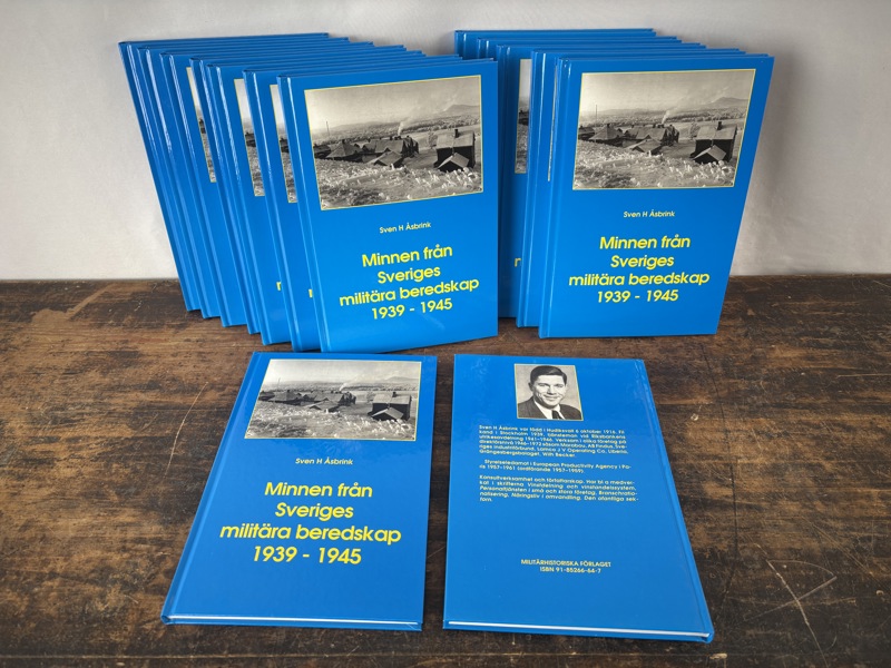 14st. Minnen från Sveriges militära beredskap 1939-1945. Bok39