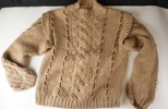 Stickad tröja L. A179