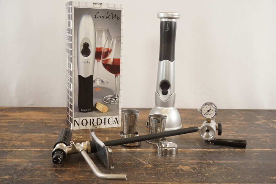 Nordica Elektrisk korkskruv mm. A192