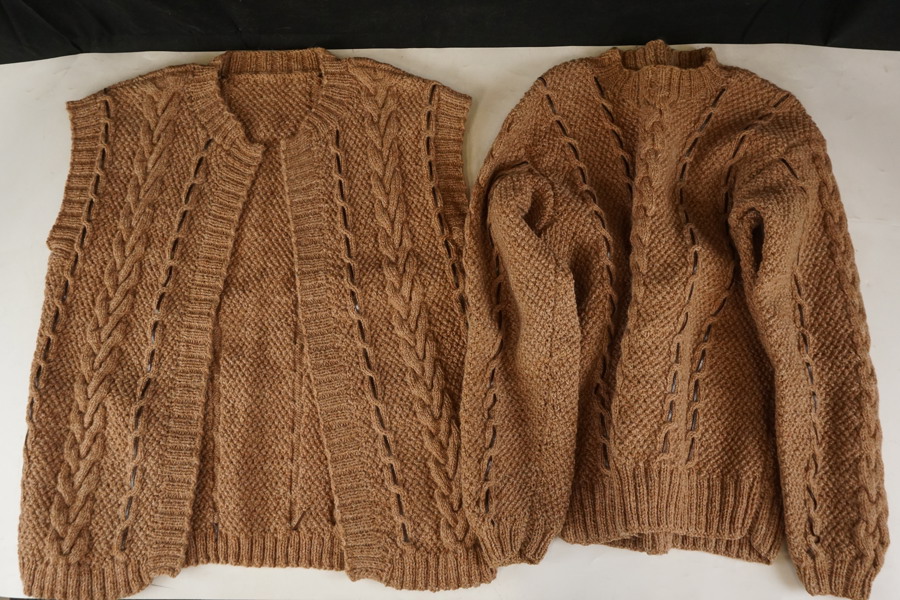 Stickad Vest & tröja mm. A199