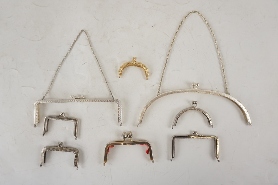 Metallhandtag för väskor mm. A207