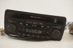 2st Autoradio Volvo vintage. D23