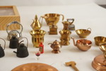 Miniatyr skålar, kannor i mässing mm. A245