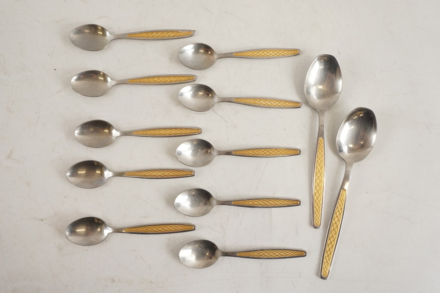 12st Nils Johan Guldi skedar. A273